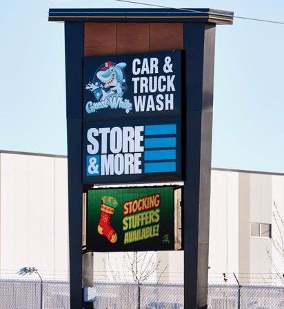 0H7A7177-e1593718582528 business signs canada